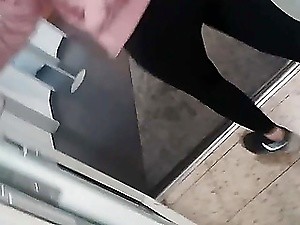 broad in the beam nuisance vulnerable shool German